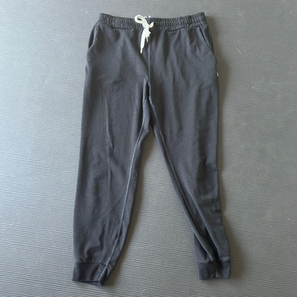Vuori, Heather black, size small light sweat pants